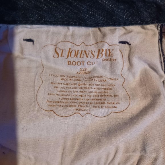 St. John's Bay Petite Dark Blue Denim Jeans Bootcut Size 12P Average - Picture 5 of 6